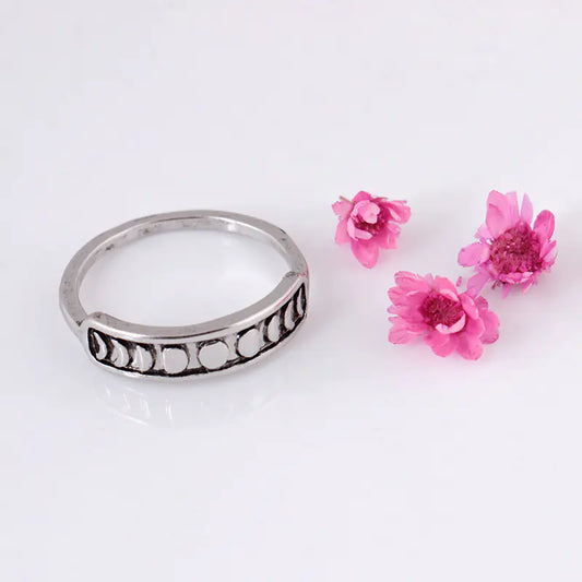 Lunar Eclipse Ring - Moon Phase Jewelry