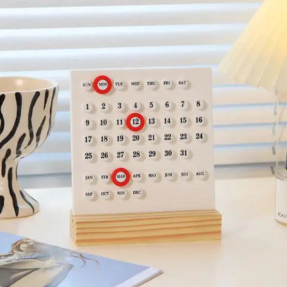 Wooden Ring Desk Calendar